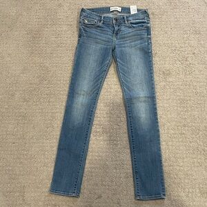 Abercrombie & Fitch Women's Skinny Jeans in Blue